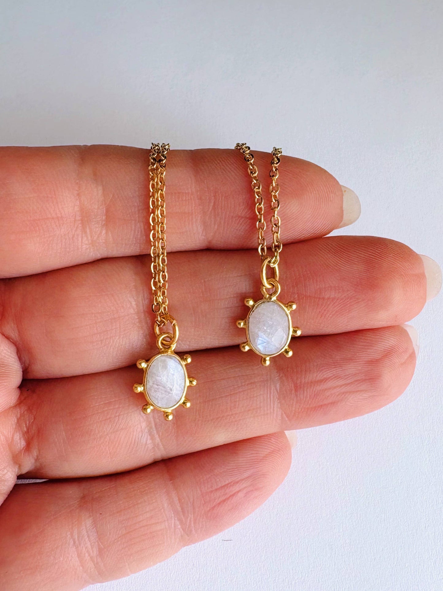 Ellie Pendant Necklace