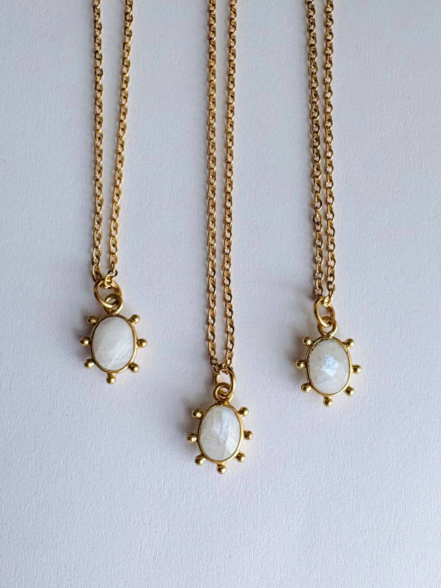 Ellie Pendant Necklace