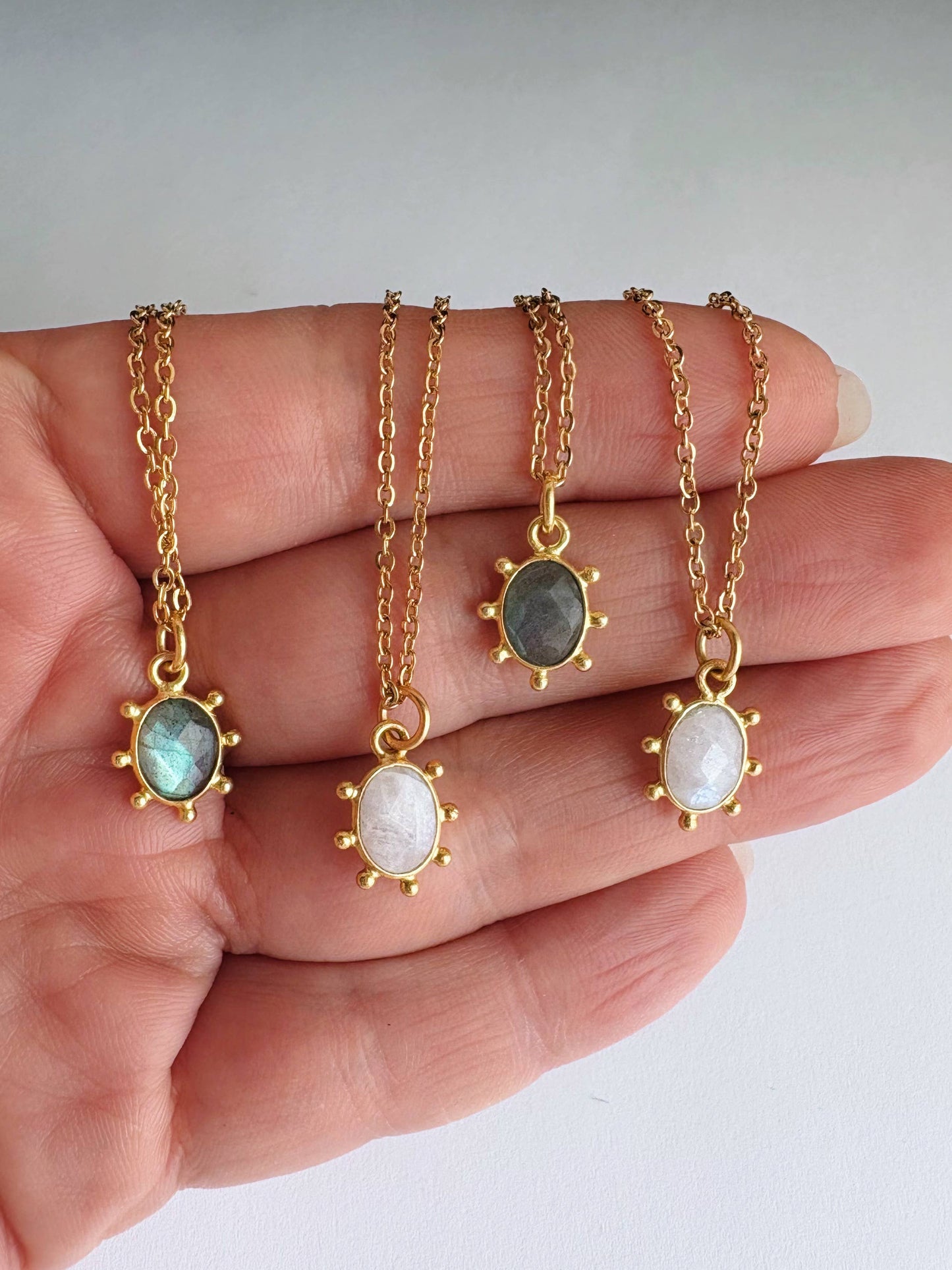 Ellie Pendant Necklace