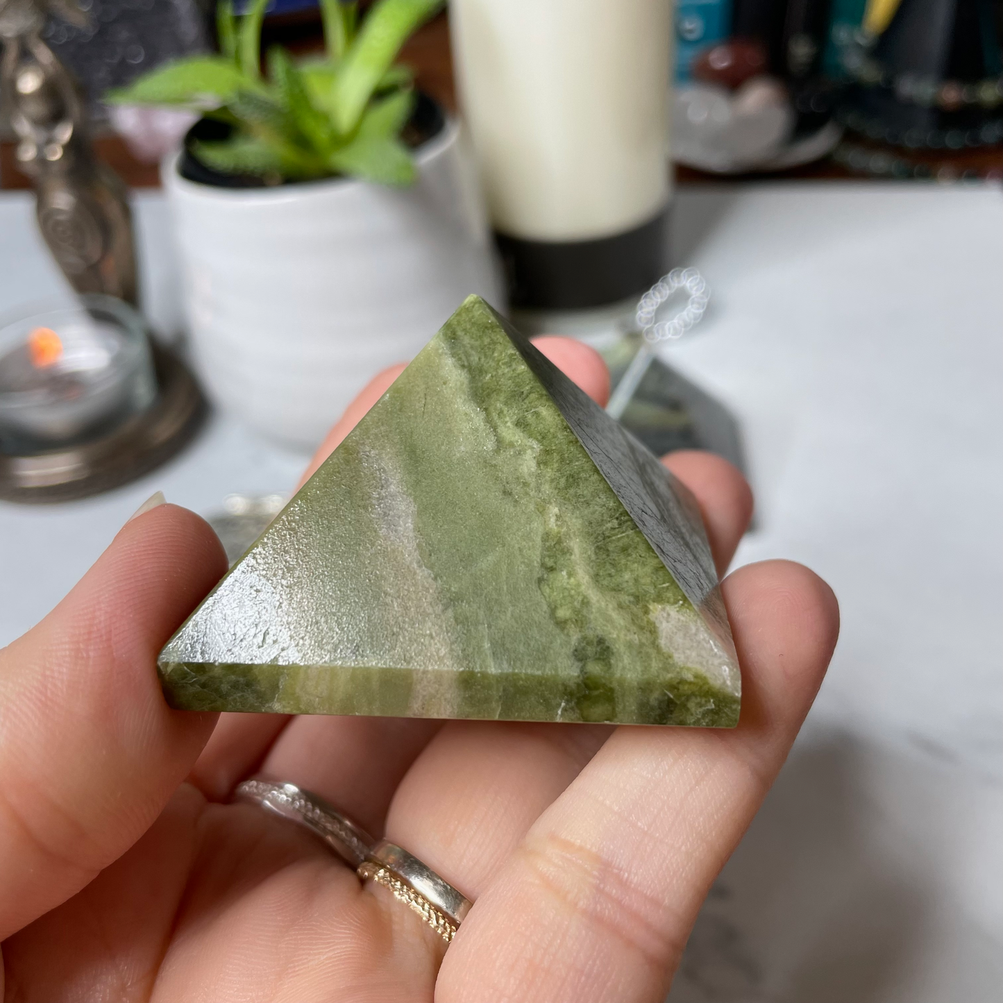 Serpentine mini pyramid