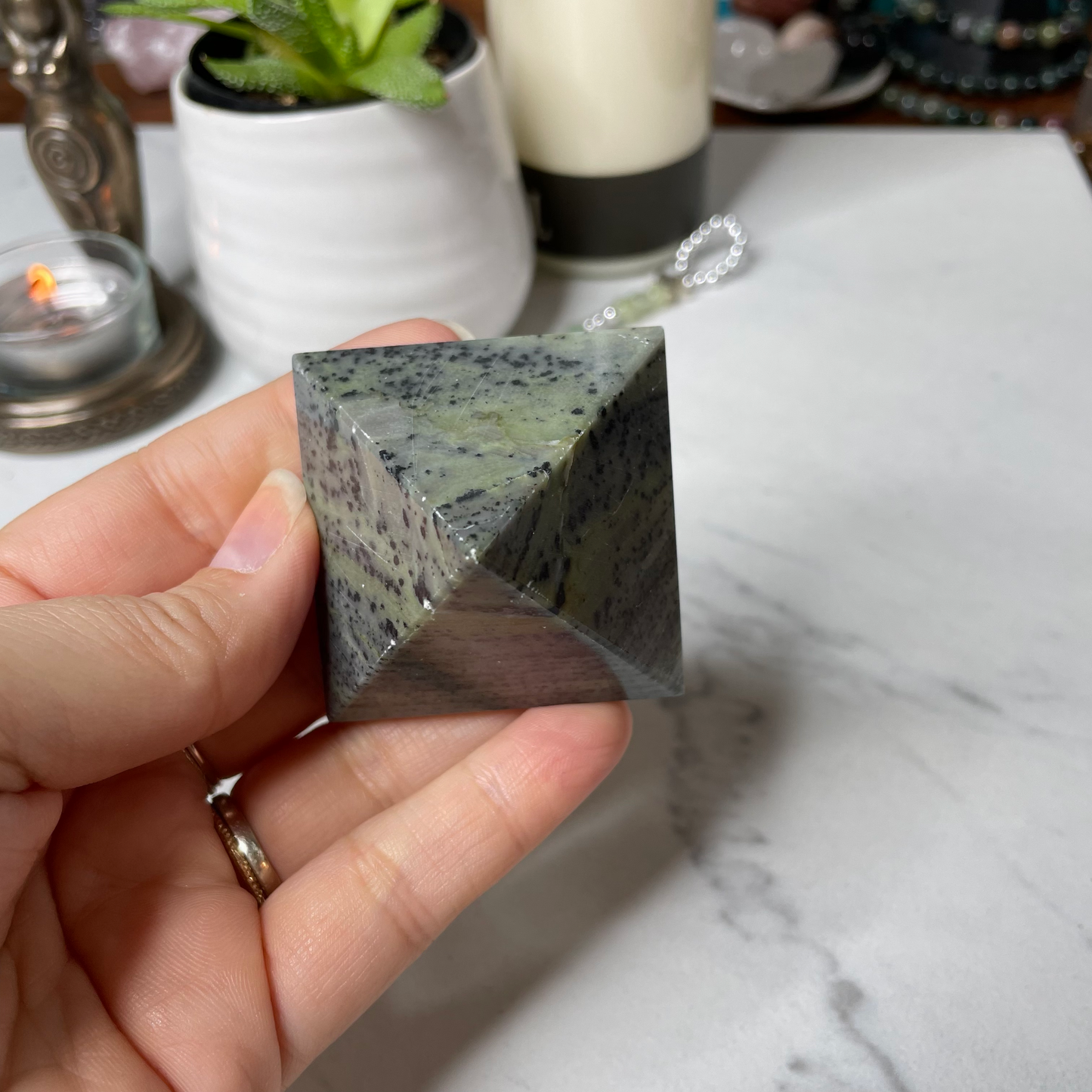 Serpentine mini pyramid