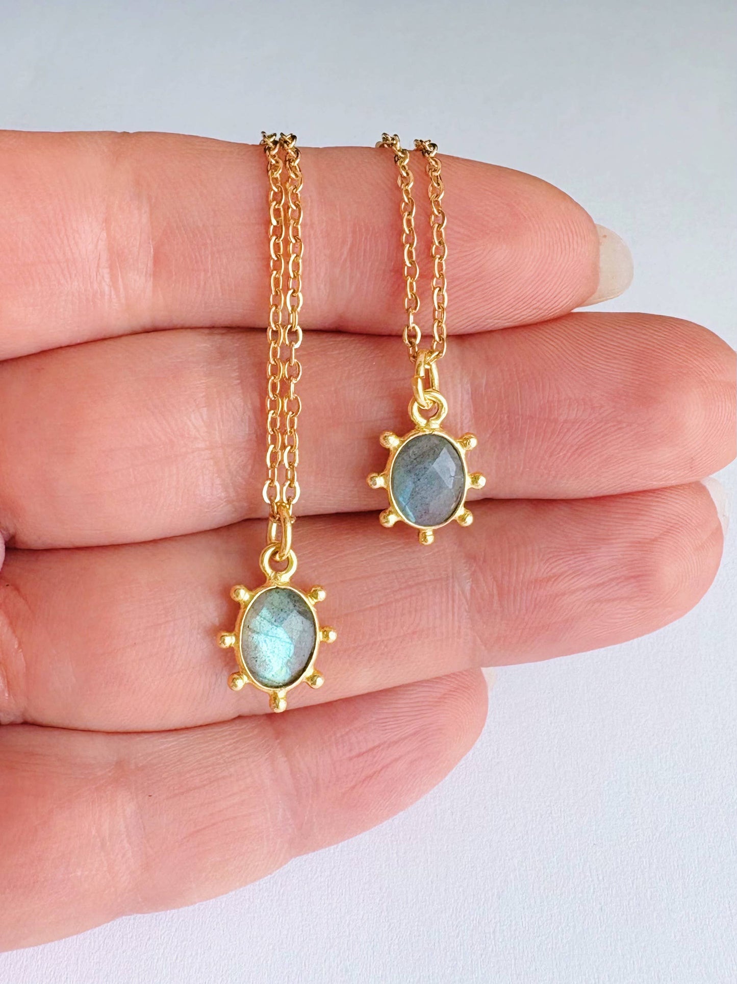 Ellie Pendant Necklace