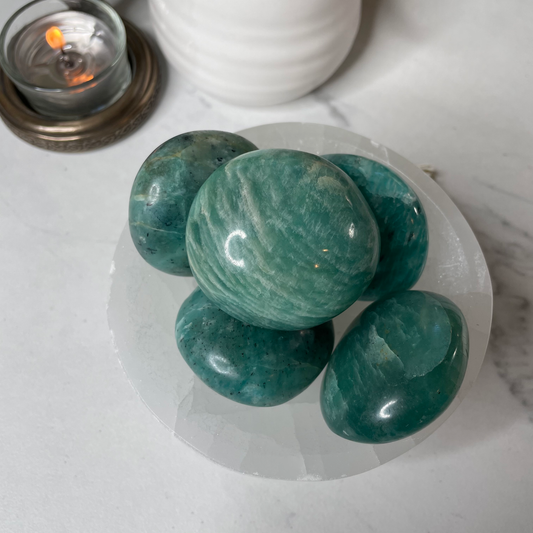 Amazonite palm stone