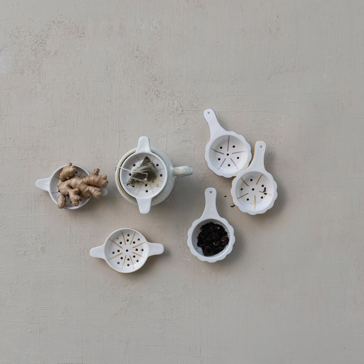 Stoneware Striped Tea Strainer